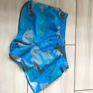 Under Armour camo athletic shorts. Size small.